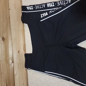 ZYIA Leggings size 4